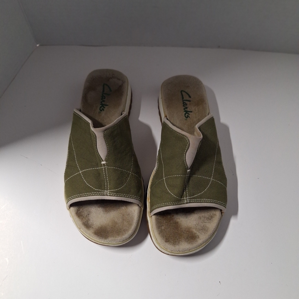 Clarks Women's Olive Slide Sandals